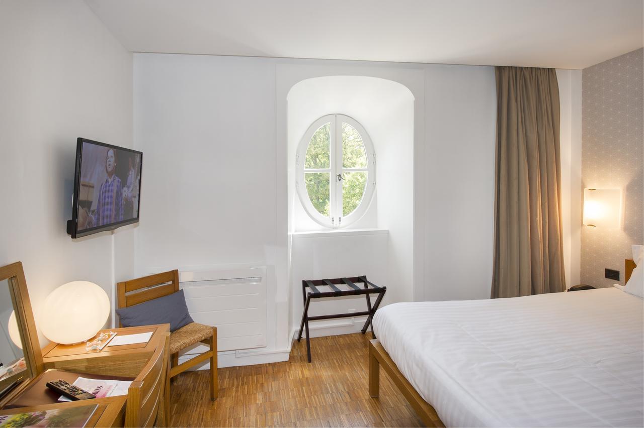 Domaine De Barres Hotel Langogne Exterior photo