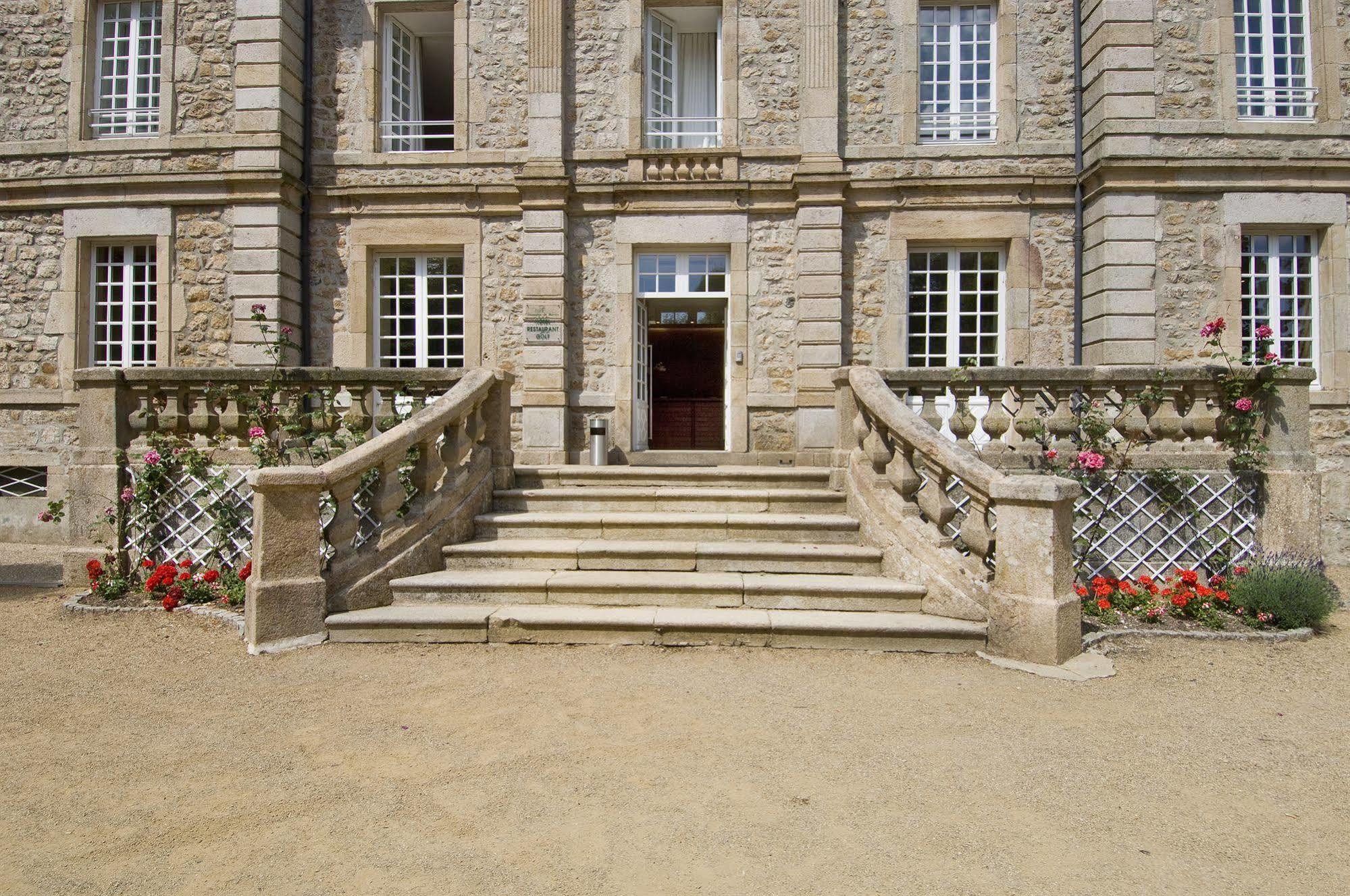 Domaine De Barres Hotel Langogne Exterior photo
